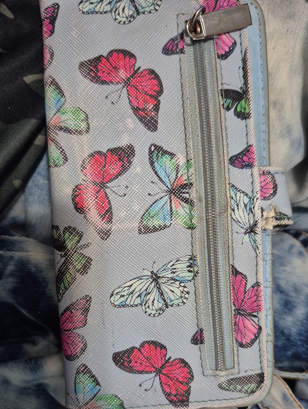 Butterfly Print Women's Wallet in Pastel Blue